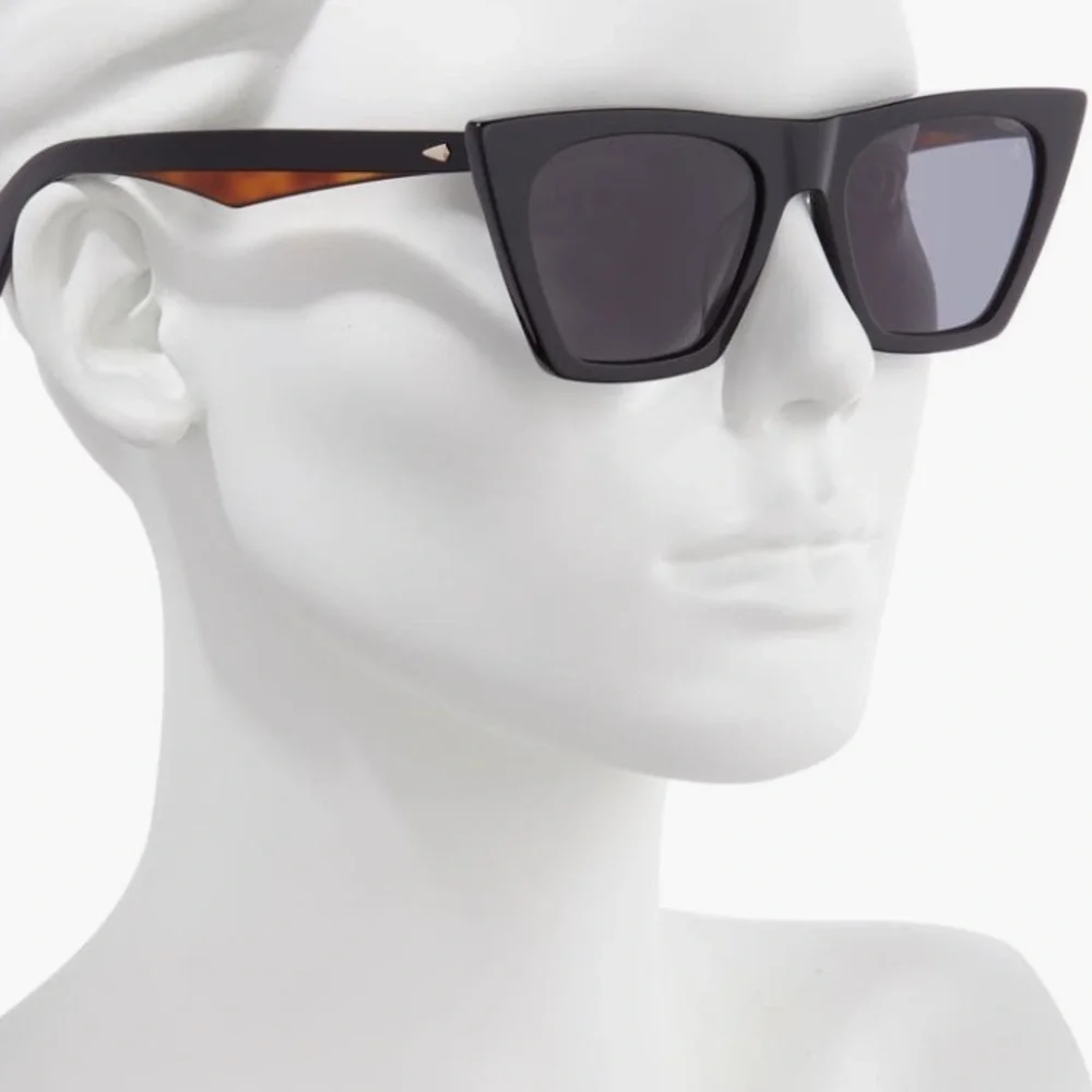 Rag & Bone Black and Tortoise Sunglasses - Picture 2 of 2